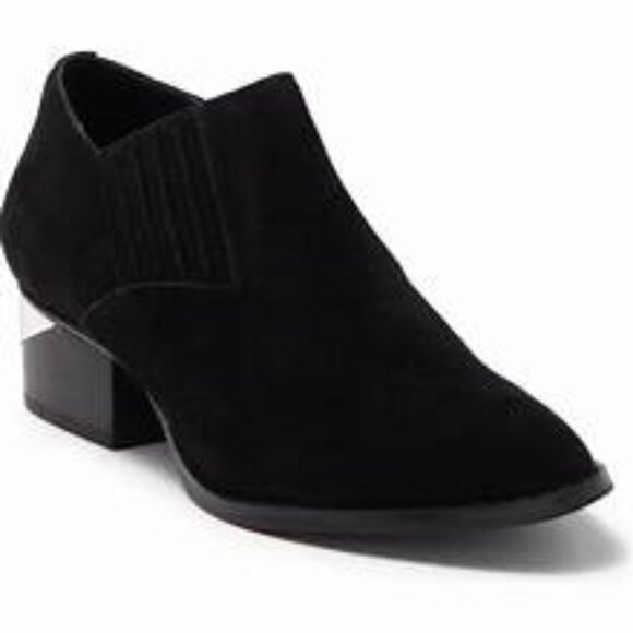 NWOT Steve Madden Barnett Leather Suede Low Heel Ankle Bootie - Picture 1 of 4